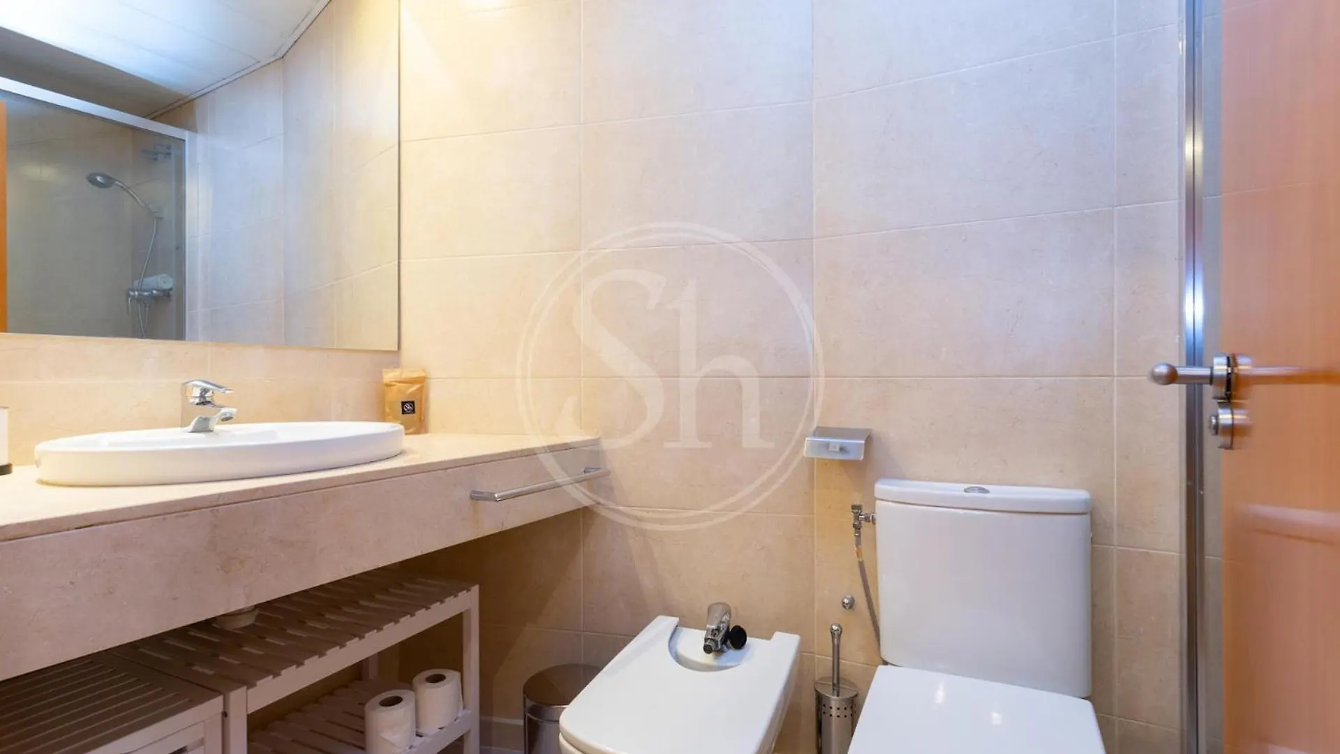 Lindo Apartamento Cerca De Sagrada Familia Barcelona 0*,